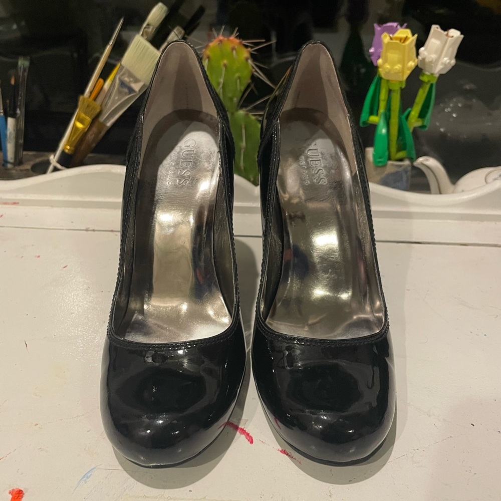 VINTAGE GUESS HEELS - Picture 2 of 4
